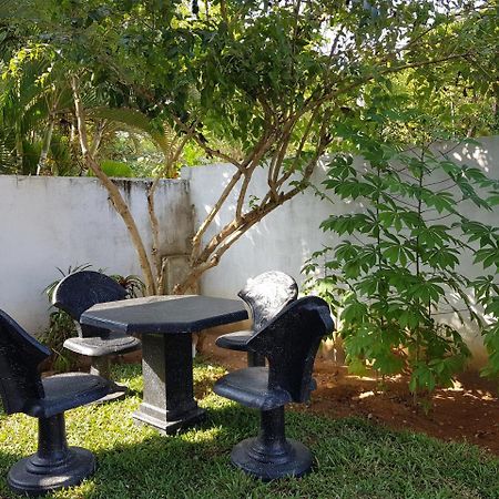 My Whales Guest House Banduramulla Esterno foto