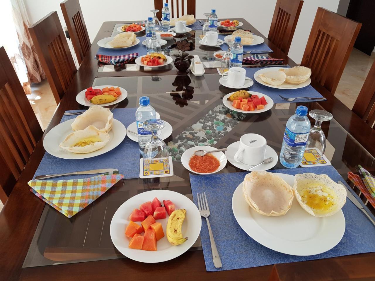 My Whales Guest House Banduramulla Esterno foto