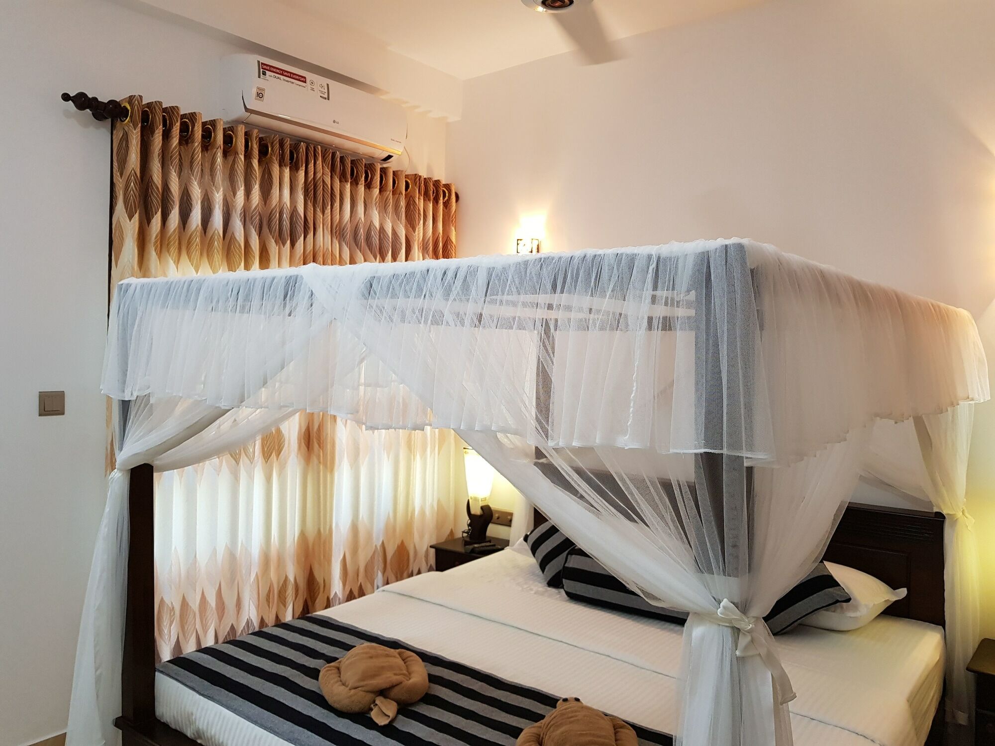 My Whales Guest House Banduramulla Esterno foto